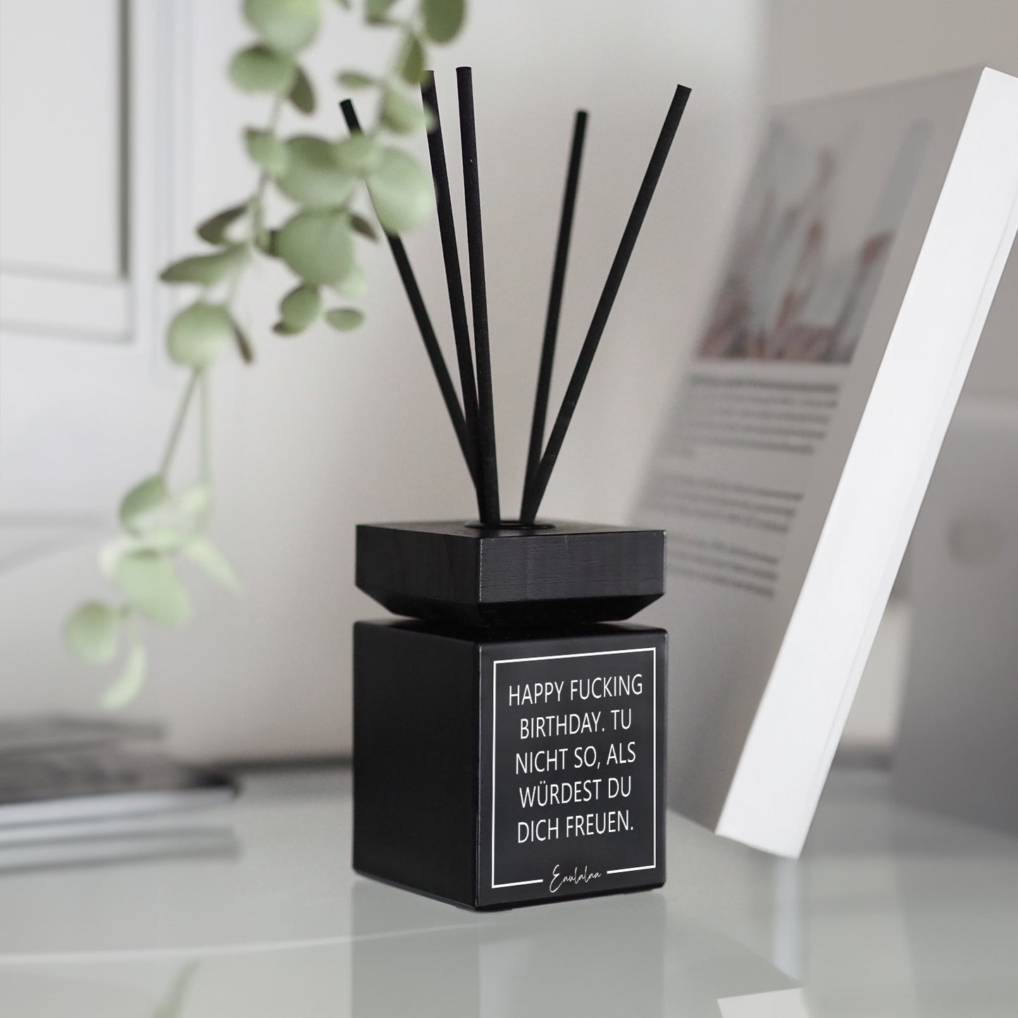 Aroma-Diffusor | Happy fucking birthday. Tu nicht so, als würdest du dich freuen.
