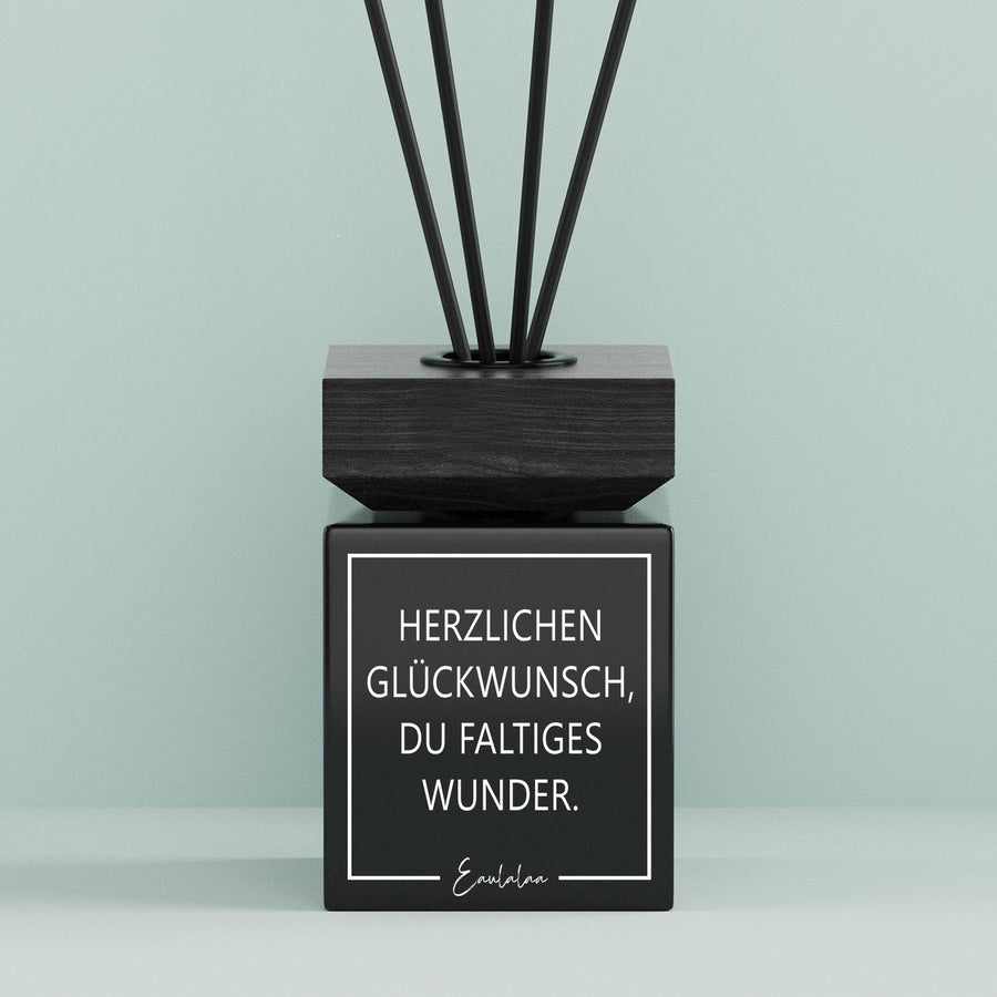 Aroma-Diffusor | Herzlichen Glückwunsch, du faltiges Wunder.